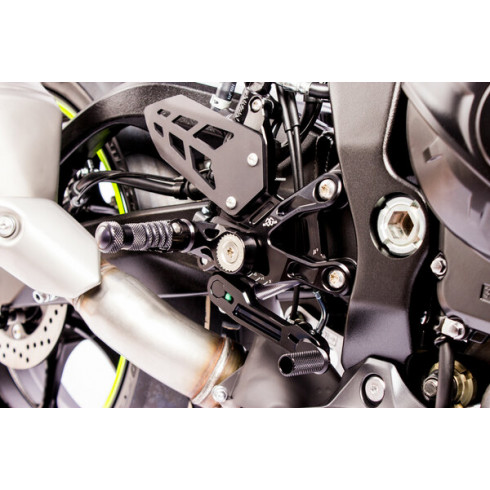 Σετ μαρσπιέ GILLES REARSET MUE2 BK GSX-R 1000 Σετ μαρσπιέ GILLES REARSET MUE2 BK GSX-R 1000