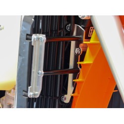 Στήριγμα για ψυγείο EXC/F 24- BK AXP RACING AX1720 Στήριγμα για ψυγείο EXC/F 24- BK AXP RACING AX1720
