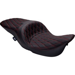 Κάθισμα Freedom Tour, Bk DD με κόκκινη ραφή βινύλιο, FLHT/R/X,FLHTC/U/G DRAG SPECIALTIES 08011507-4676D