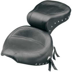 Κάθισμα one-piece wide touring 2-up με καρφιά και κρόσσια MUSTANG SEATS 75503