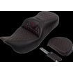 Κάθισμα RoadSofa - Honeycomb - κόκκινη ραφή - με πλάτη SADDLEMEN 808-07B-189B4 Κάθισμα RoadSofa - Honeycomb - κόκκινη ραφή - με πλάτη SADDLEMEN 808-07B-189B4 thumb