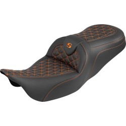 Κάθισμα RoadSofa Tri Gripper - στάνταρ εμβέλεια - πορτοκαλί ραφή - χωρίς πλάτη SADDLEMEN 808-07B-21003 Κάθισμα RoadSofa Tri Gripper - στάνταρ εμβέλεια - πορτοκαλί ραφή - χωρίς πλάτη SADDLEMEN 808-07B-21003