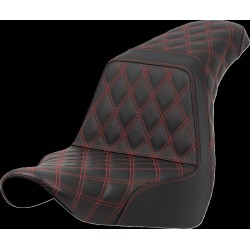 Κάθισμα step up full ls με κόκκινες ραφές SADDLEMEN 818-29-17504 Κάθισμα step up full ls με κόκκινες ραφές SADDLEMEN 818-29-17504