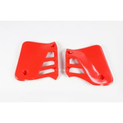 Καλύμματα ψυγείου HONDA κόκκινα UFO PLAST HO02602#061 Καλύμματα ψυγείου HONDA κόκκινα UFO PLAST HO02602#061